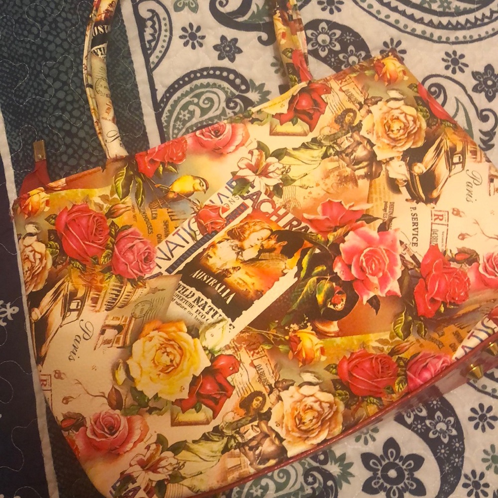 Beautiful bag πΌππ - Picture 3 of 4